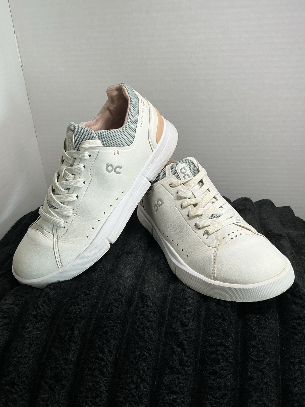 On Cloud The Roger Advantage Women’s 8.5 White Rosehip Shoes Sneakers3WD10652349